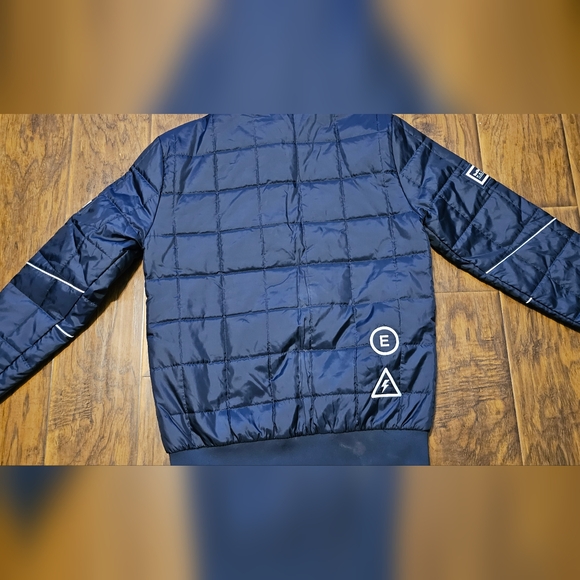 Redbull Formula One Racing Team Puma - Picture 4 of 6